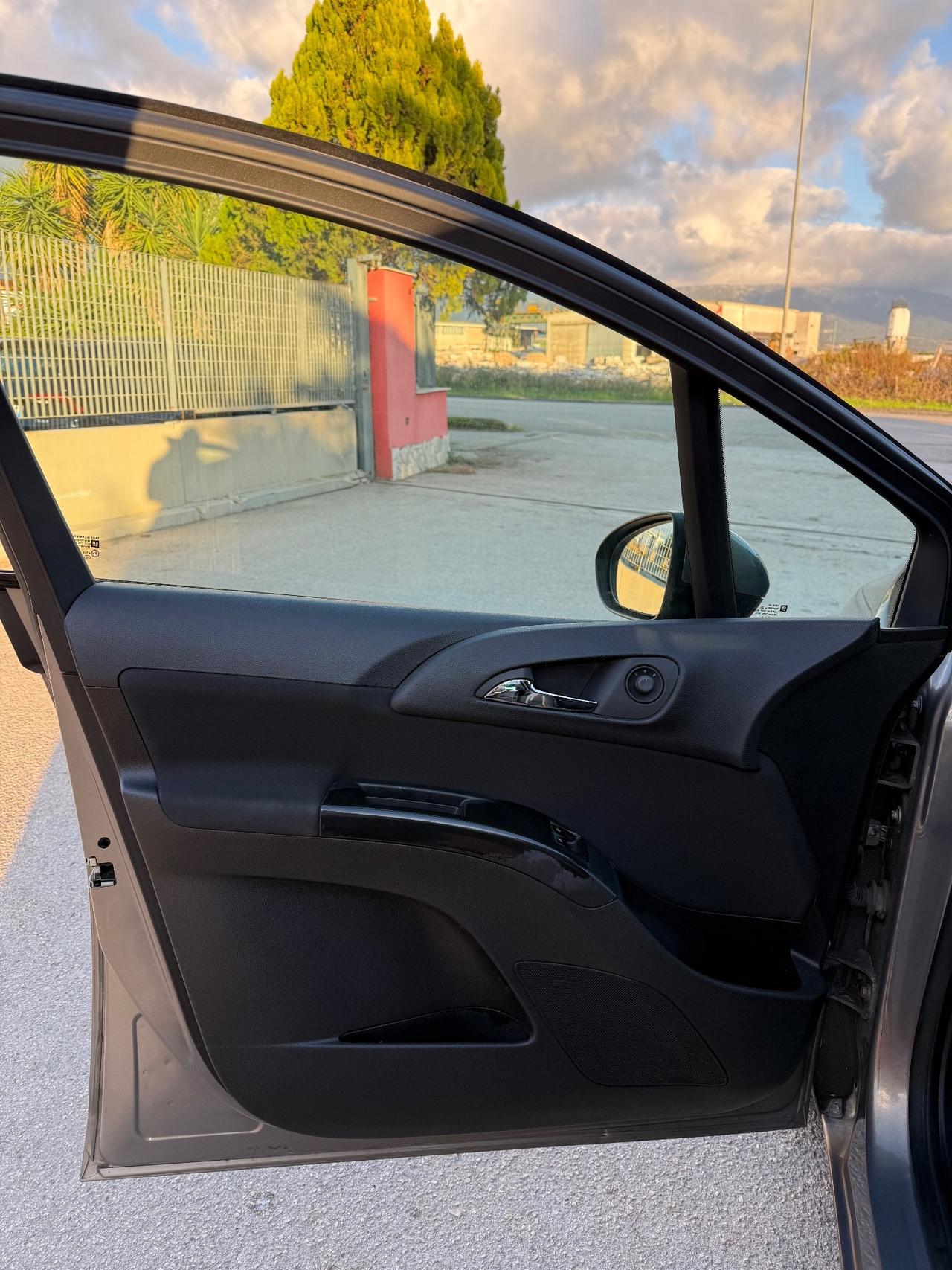 Opel Meriva 1.3 CDTI 95CV ecoFLEX Cosmo