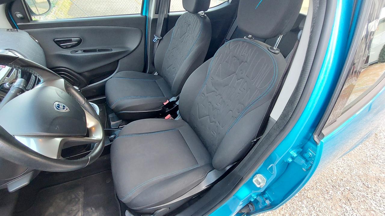 Lancia Ypsilon 1.2 69 CV 5 porte Elefantino