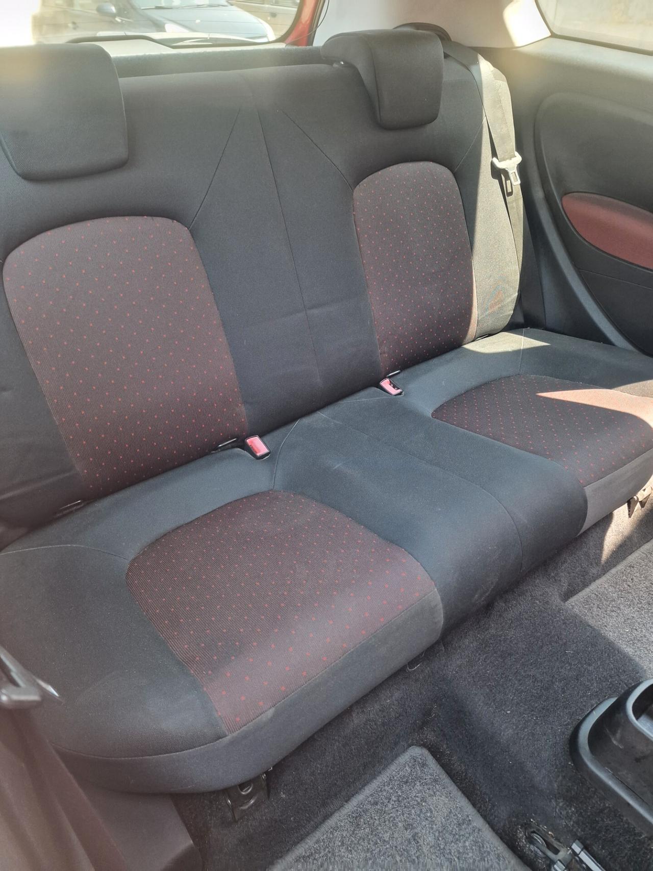 Fiat Grande Punto 1.2 3 porte distrb ok