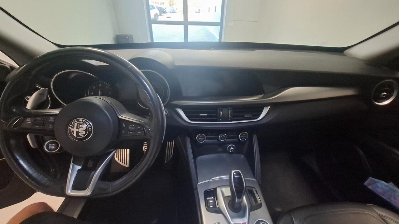 Alfa Romeo Stelvio 2.2 Turbodiesel 190 CV AT8 RWD Executive