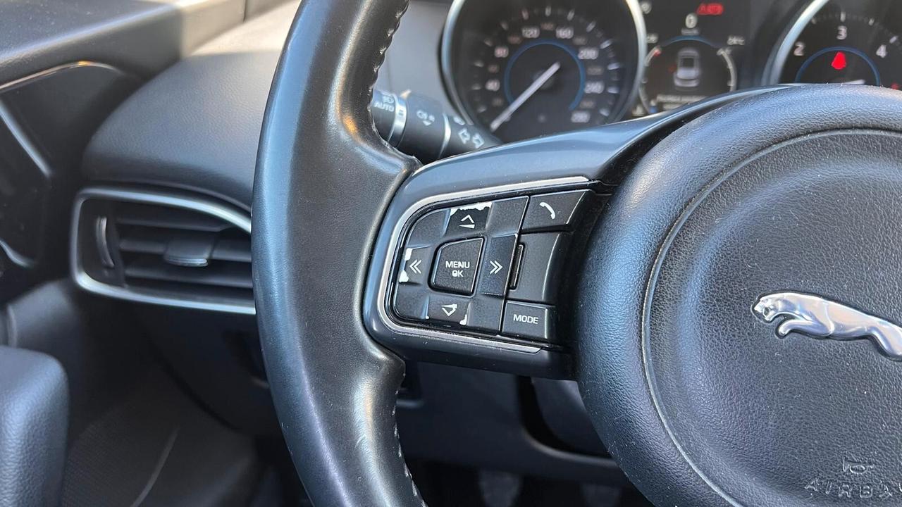 Jaguar F-Pace 2.0 D 163 CV R-Sport
