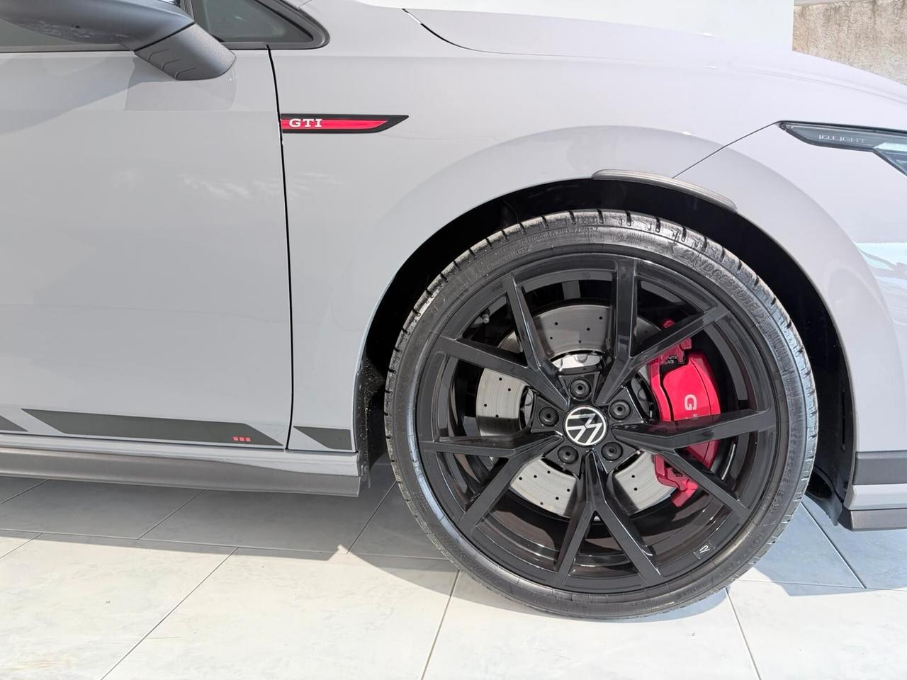 Volkswagen Golf GTI 2.0TSI 300CV CLUB SPORT