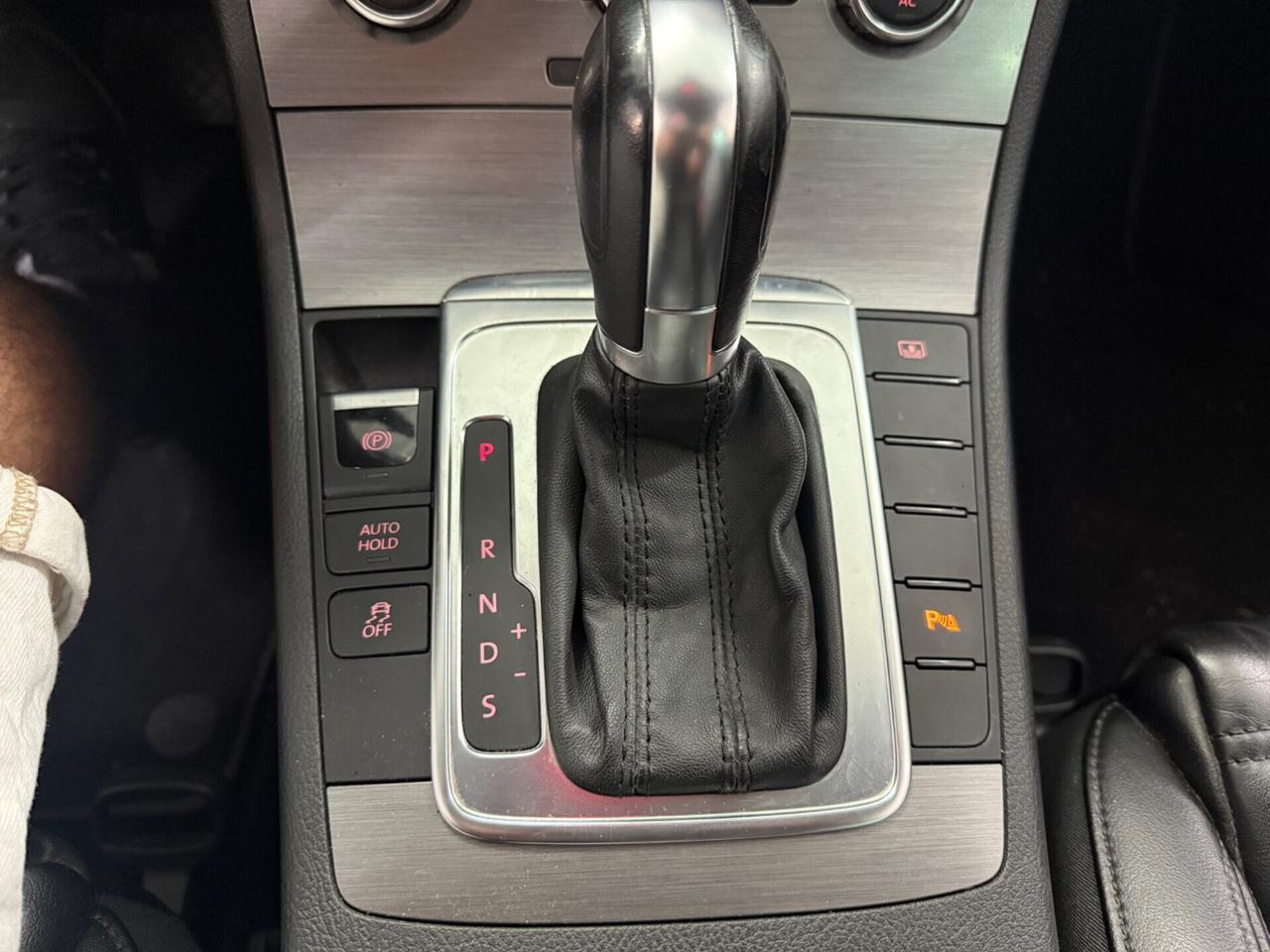 Volkswagen Passat 1.4 TSI DSG HIGHLINE