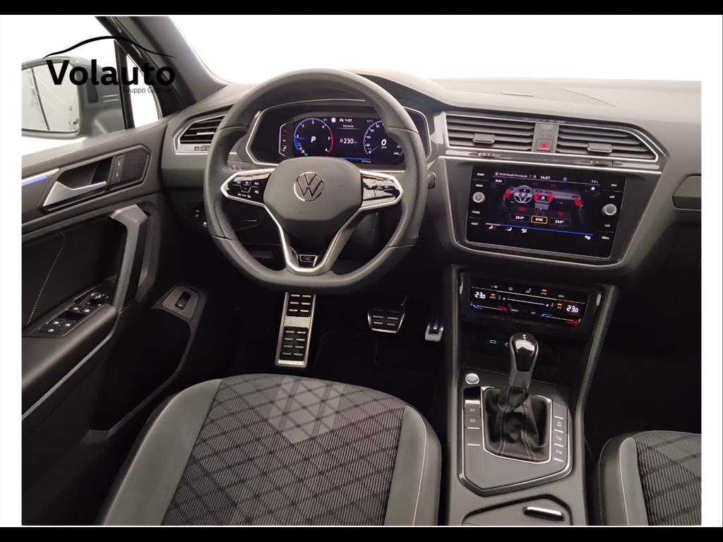 VOLKSWAGEN Tiguan II 2021 - Tiguan 2.0 tdi R-Line 150cv dsg