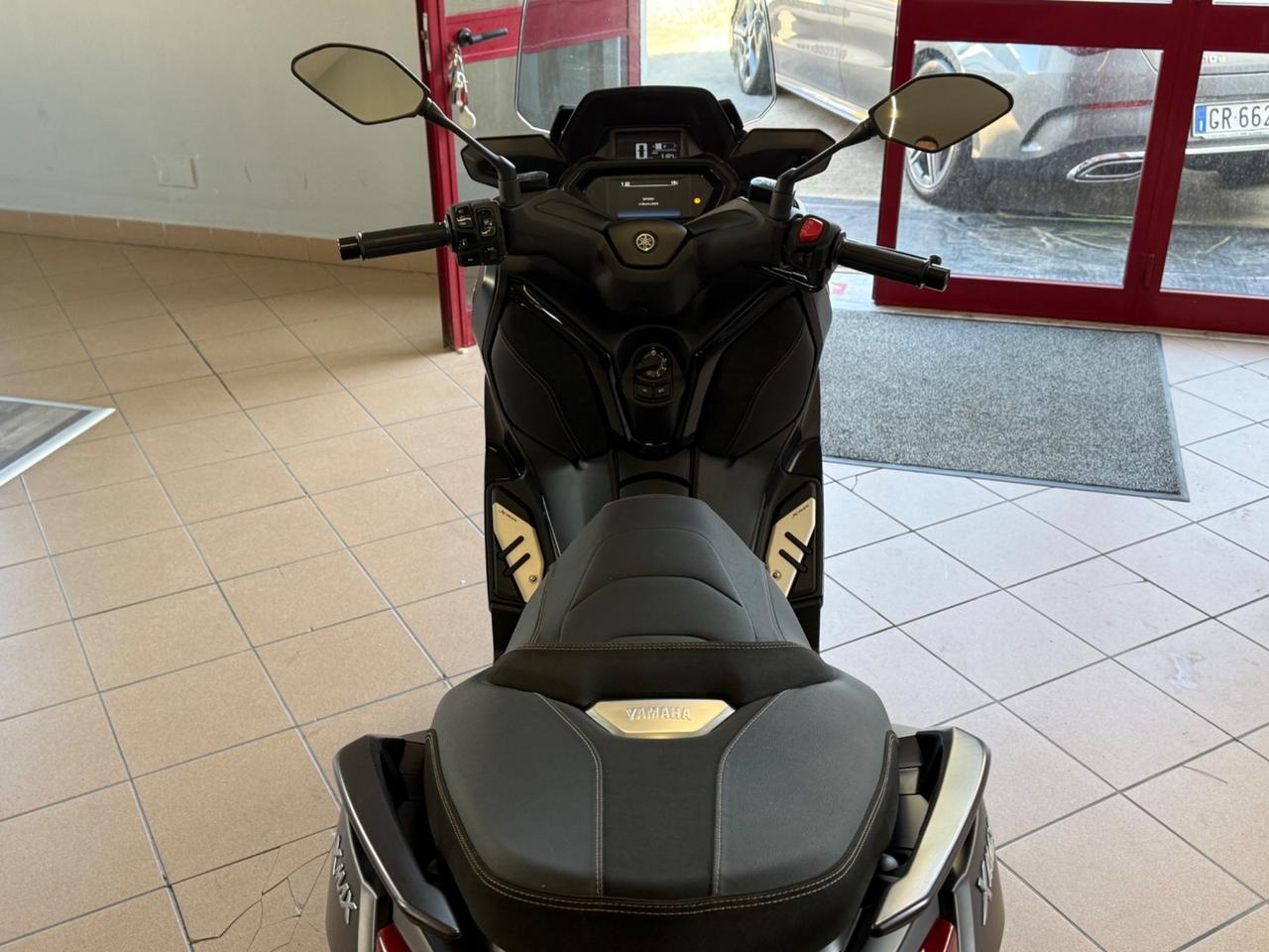 Yamaha X-Max 300 TECH MAX