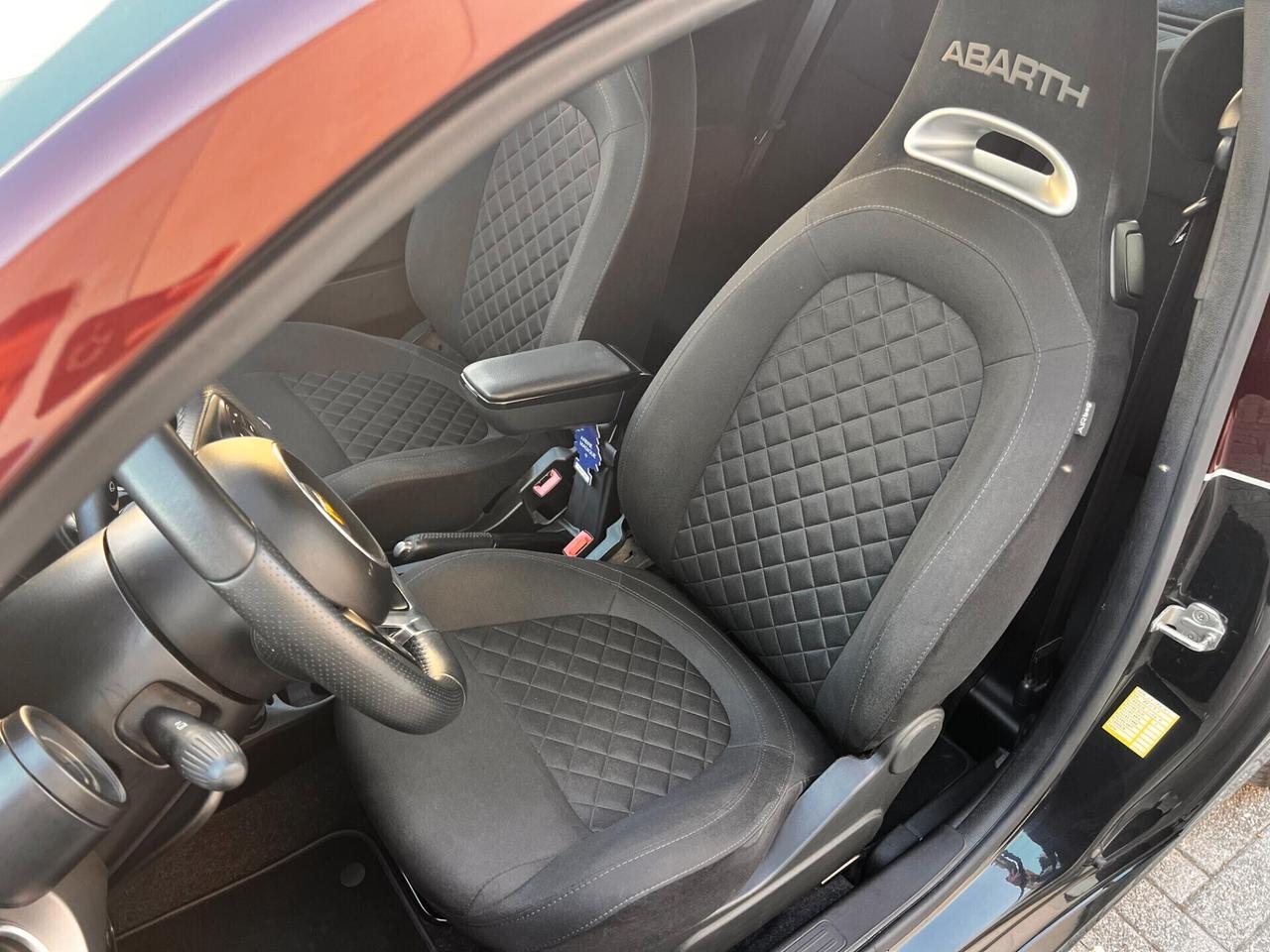 Abarth 595 1.4 Turbo T-Jet 165 CV Pista
