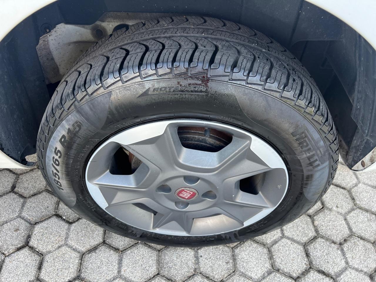 Fiat Qubo 1.3 MJT 80 CV Trekking