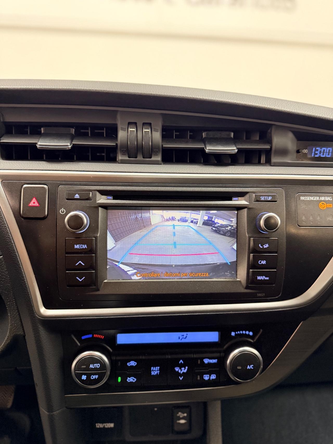 Toyota Auris 2.0 D-4D 124cv 05/2015 Neopatentati Euro 5B