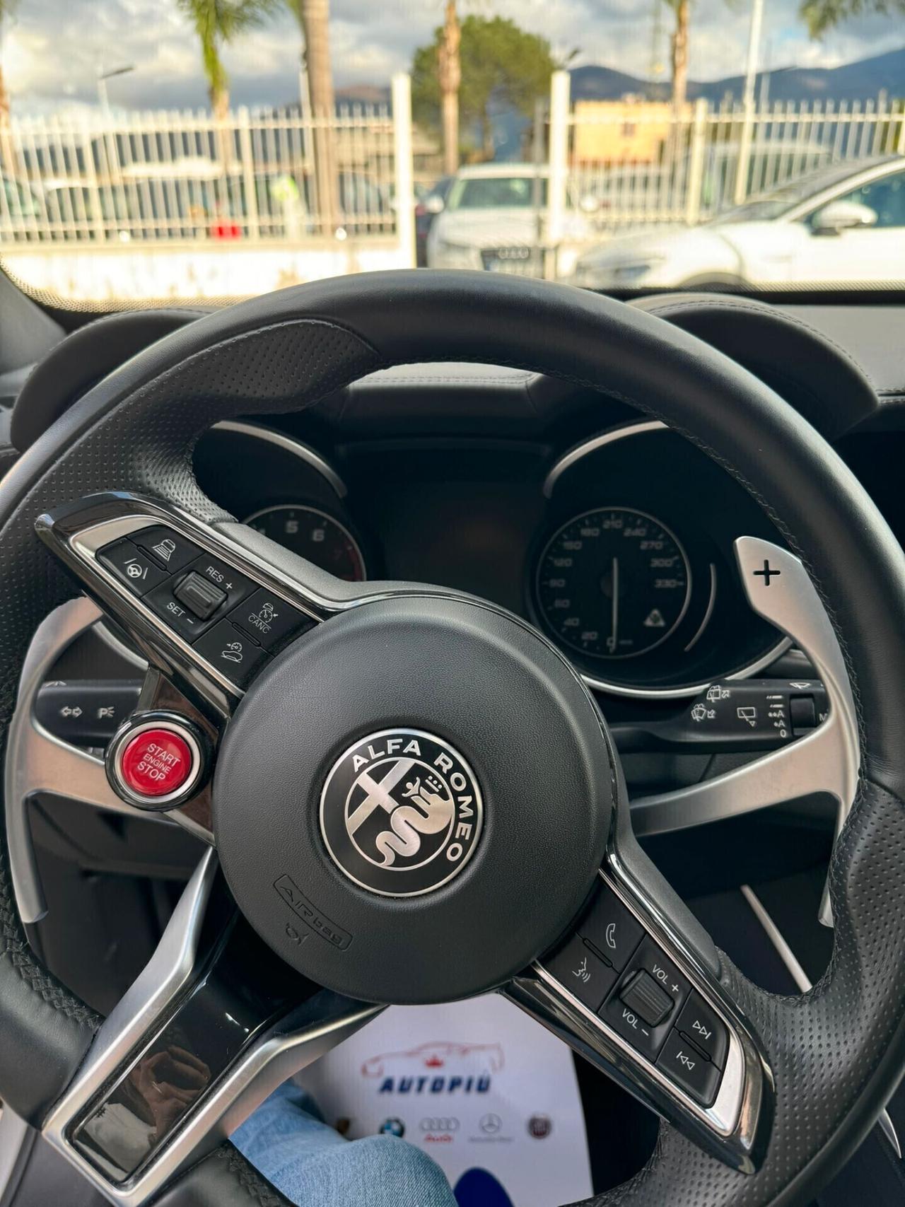 Alfa Romeo Stelvio 2.9 Bi-Turbo V6 510 CV AT8 Quadrifoglio