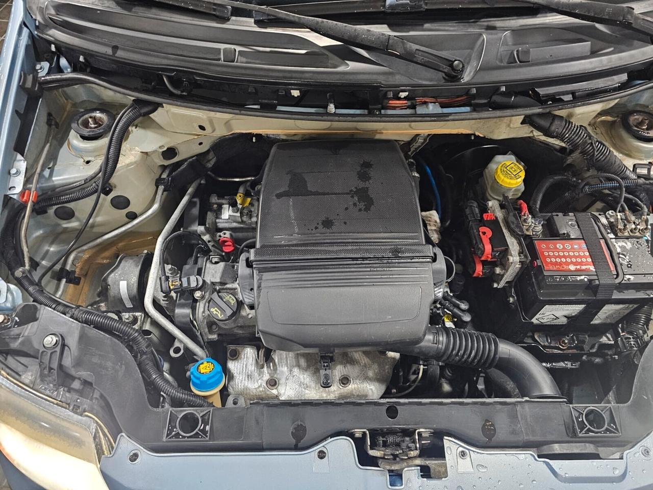 NUOVA FIAT PANDA EMOTION 1.2 DUALOGIC BENZ 60CV - CAMBIO AUTOMATICO