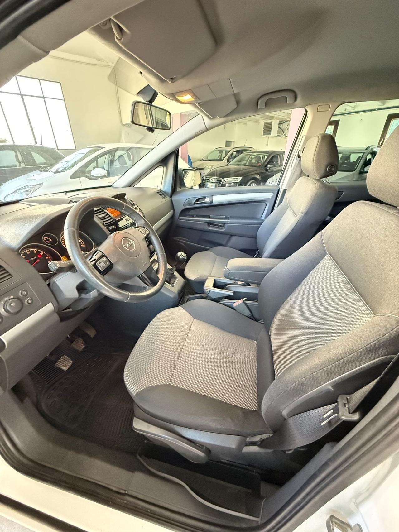 Opel Zafira 1.6 16V ecoM 150CV Turbo One