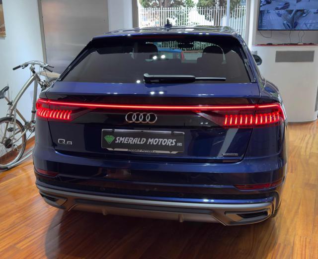 AUDI Q8 45 TDI quattro tiptronic Sport