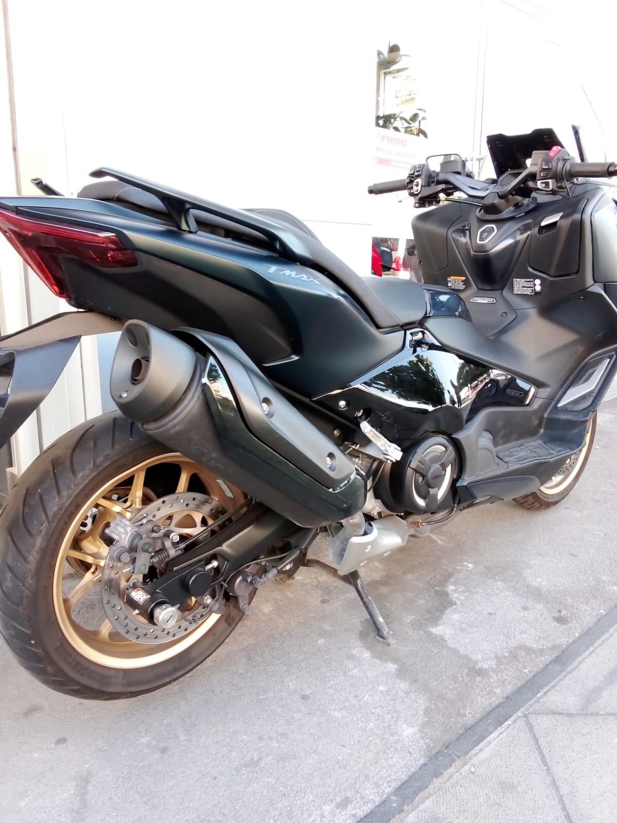 Yamaha TMAX 560 TECH