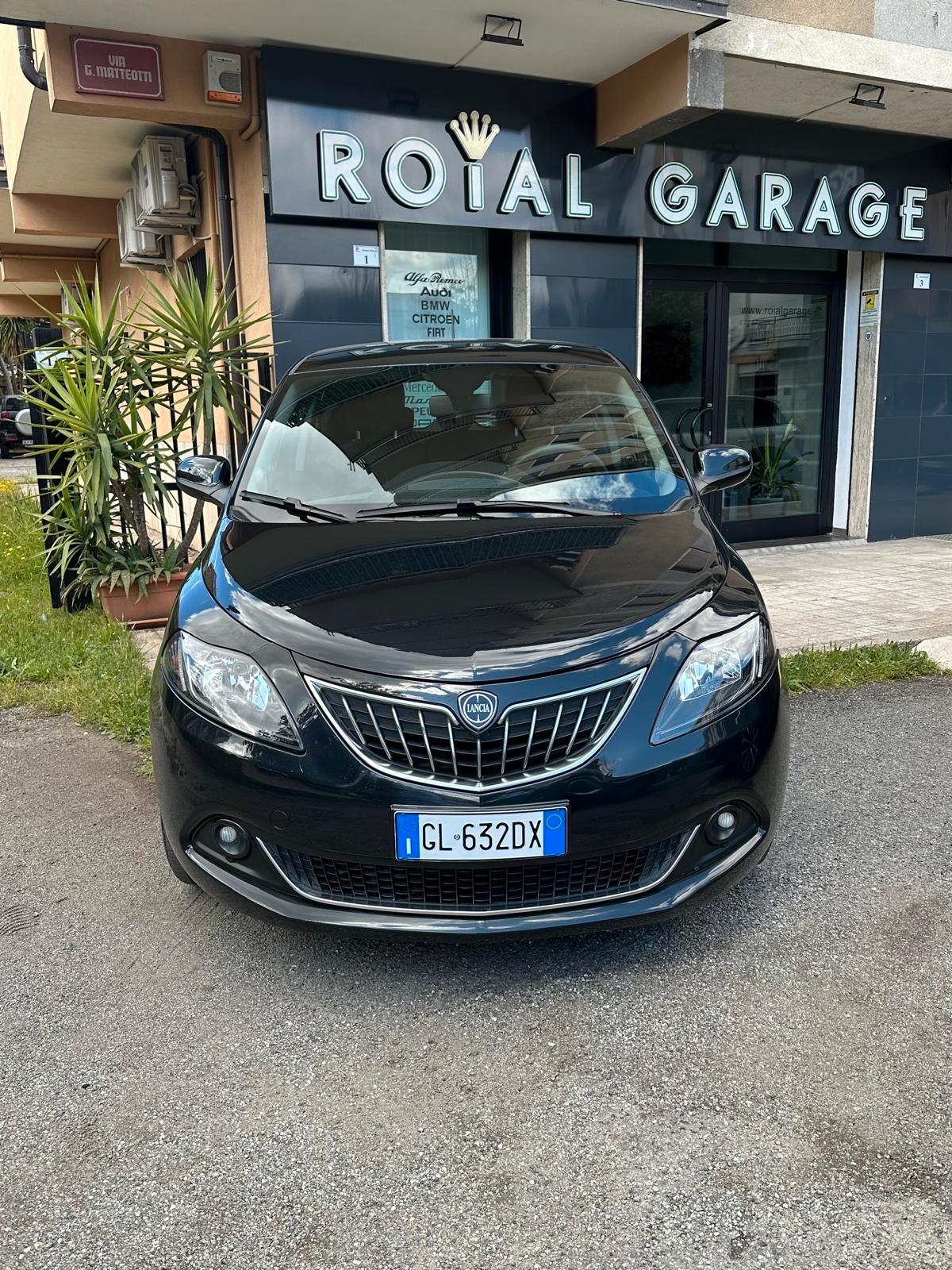 Lancia Ypsilon 1.0 FireFly 5 porte S&S Hybrid Gold