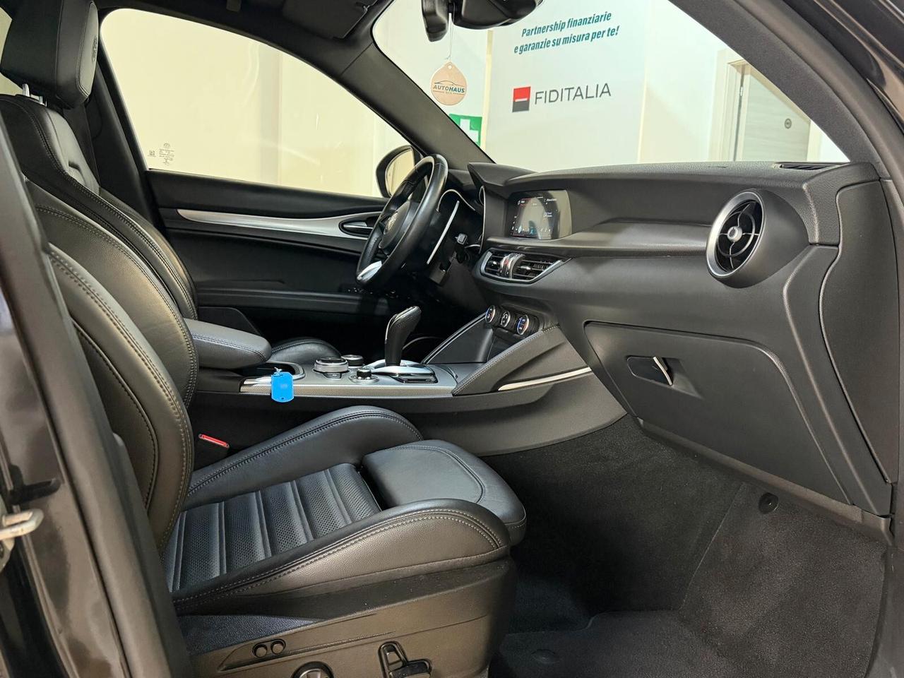 Alfa Romeo Stelvio 2.2 Diesel 210CV Q4 VELOCE-TETTO PANO.