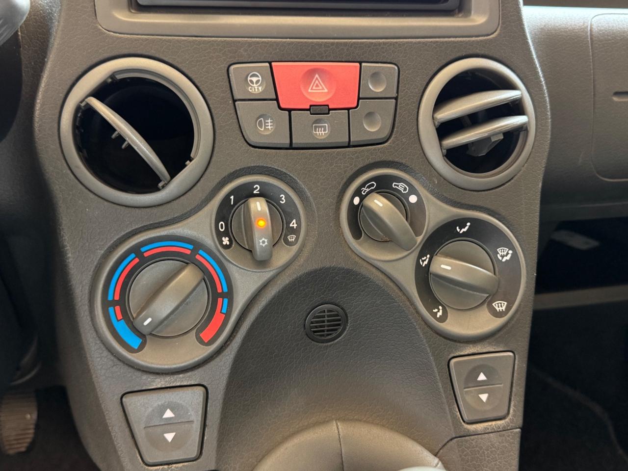 Fiat Panda 1.4 Dynamic Natural Power 78cv