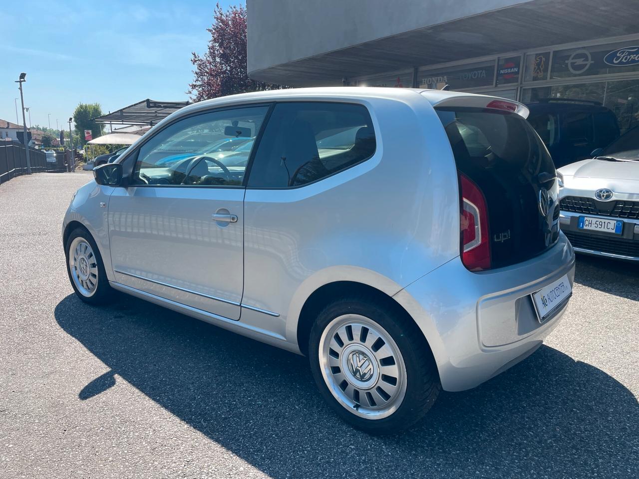 Volkswagen up! 1.0 75 CV 3p. high