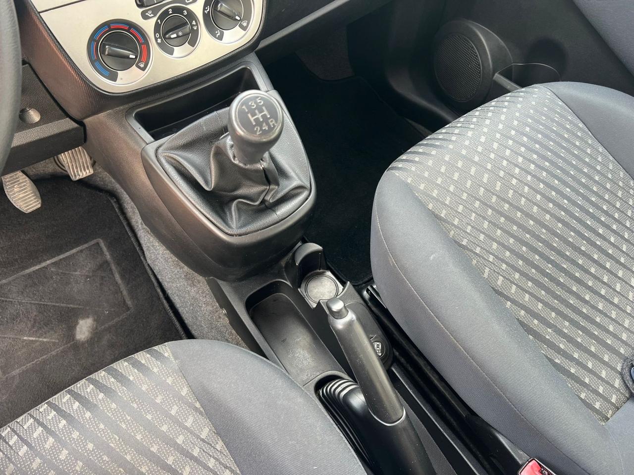 Peugeot Bipper Tepee 1.3 HDi 75 FAP Stop&Start Family