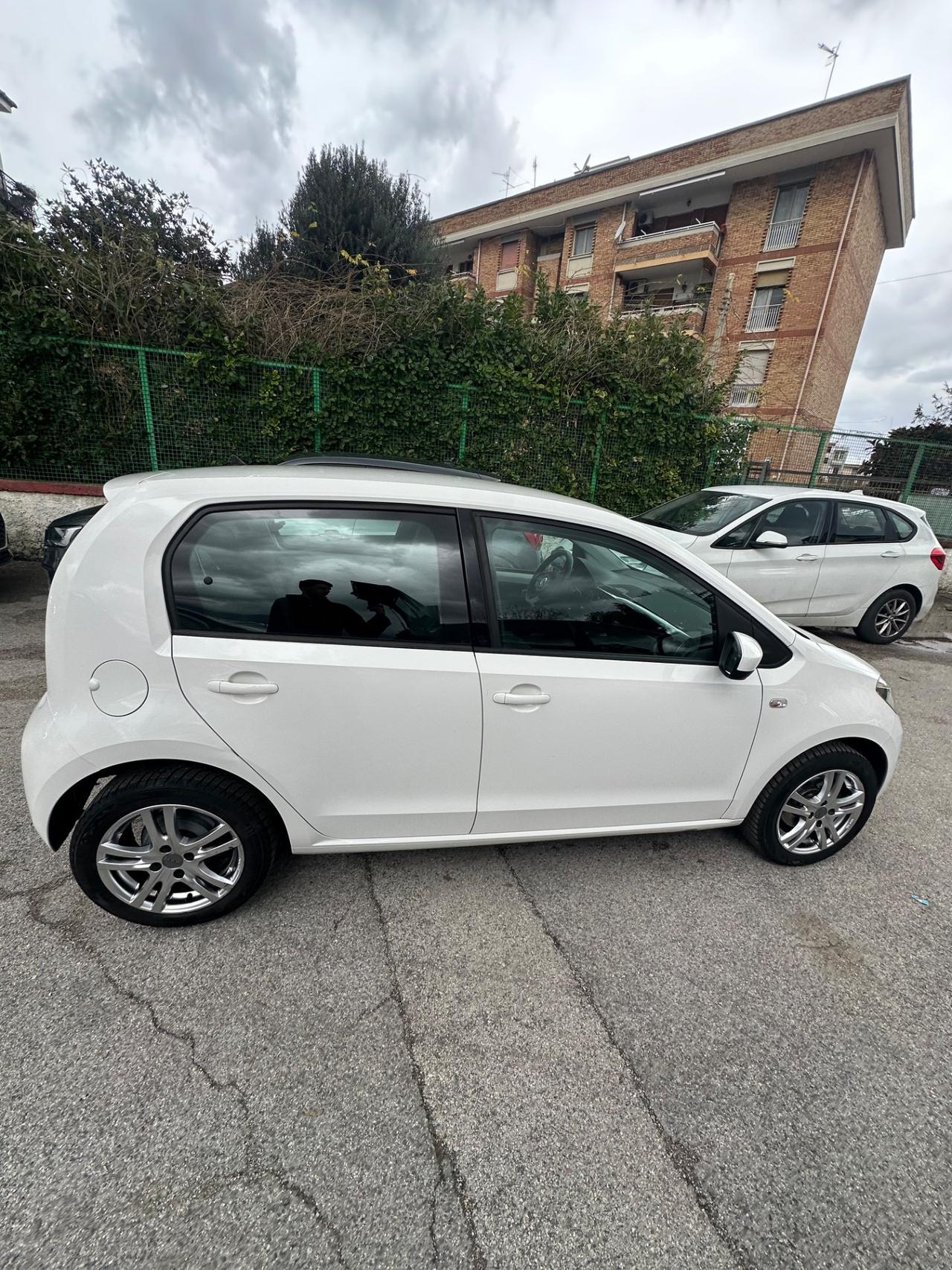 Volkswagen up! 1.0 5p. move