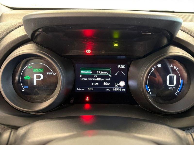 Toyota Yaris Hybrid Trend MY22