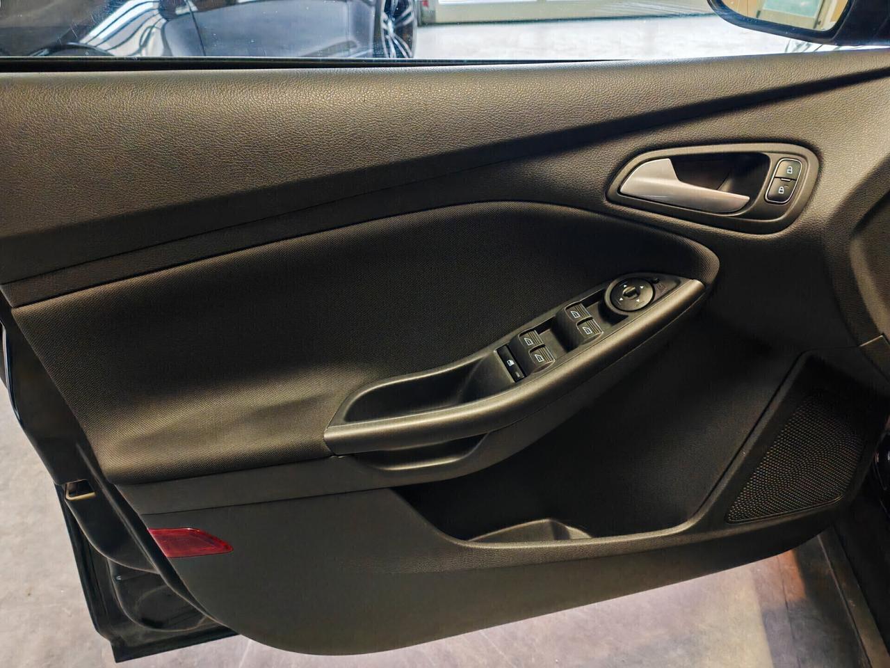 Ford Focus 1.5 TDCi 120 CV SW AUTOCARRO N1 4 posti unipro netto