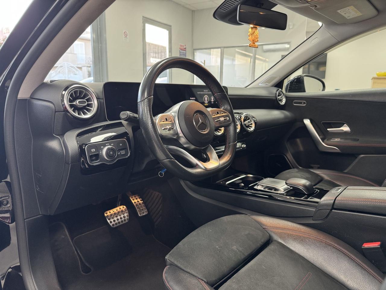 Mercedes-benz A 200 d Automatic Premium Amg