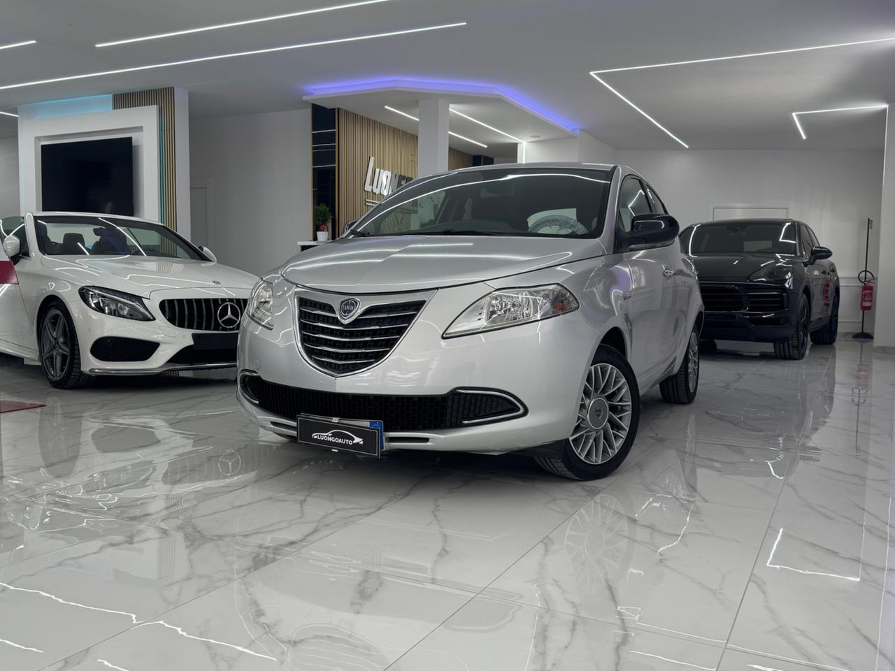 Lancia Ypsilon 1.2 69Cv Platinum