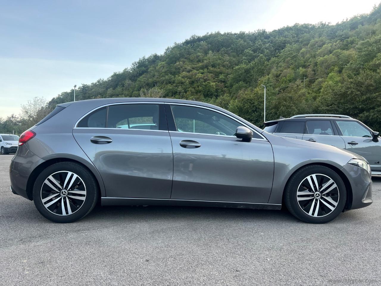 MERCEDES-BENZ A 180 d Automatic Sport