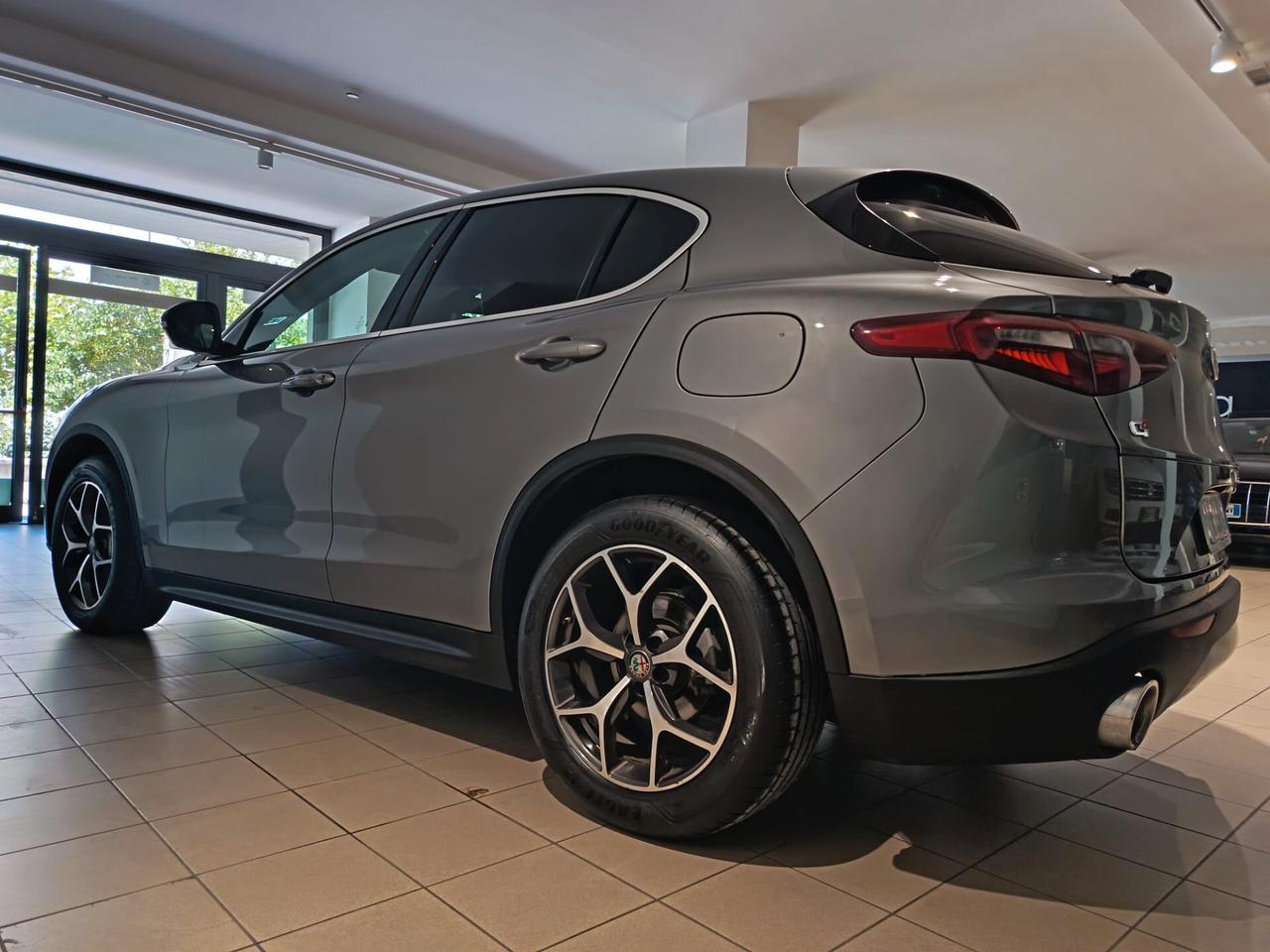 Alfa Romeo Stelvio 2.2 Turbodiesel 210 CV AT8 Q4 Super