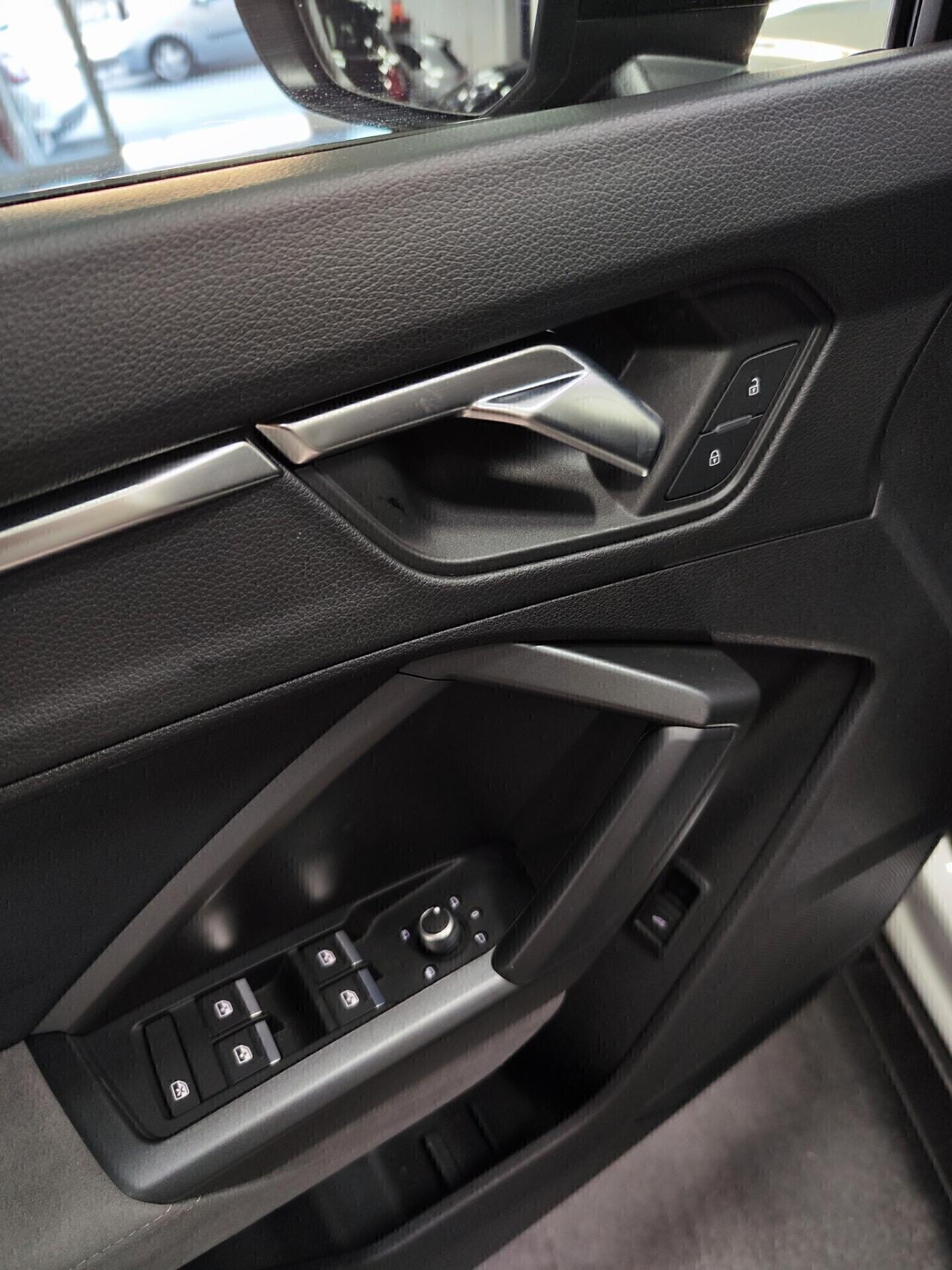 Audi Q3 SPB 35 TDI 150cv S tronic S line Tetto Black Matrix