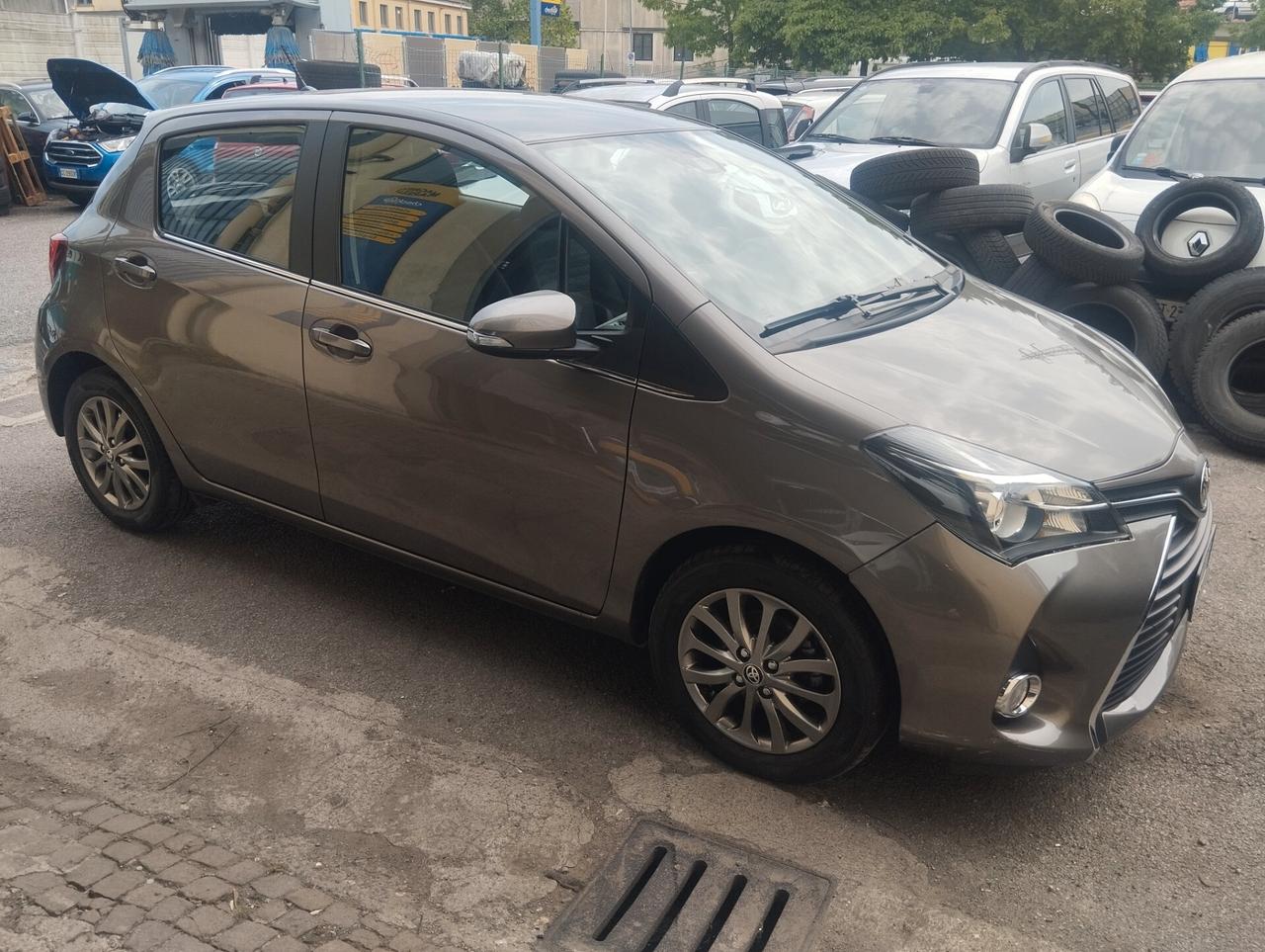Toyota Yaris 1.3 5 porte Lounge