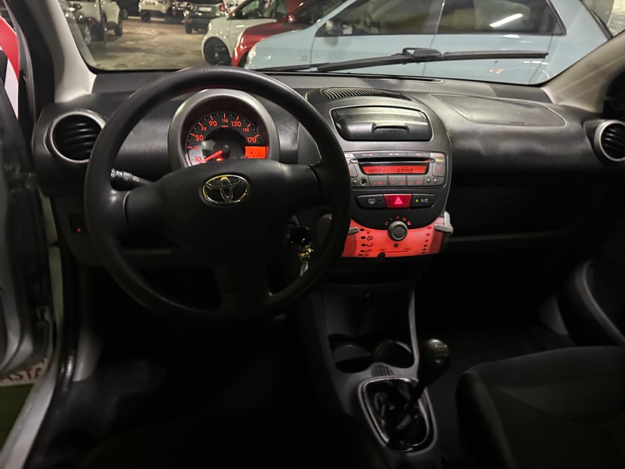Toyota Aygo 1.0 12V VVT-i 5 porte Active Connect
