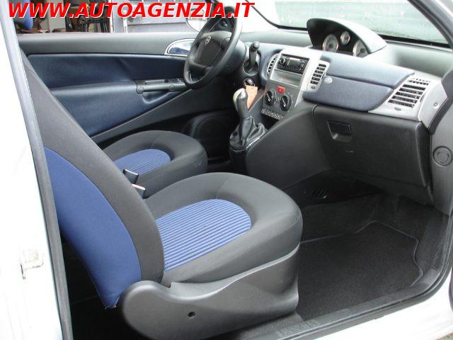 LANCIA Ypsilon 1.3 MJT 75 CV Oro