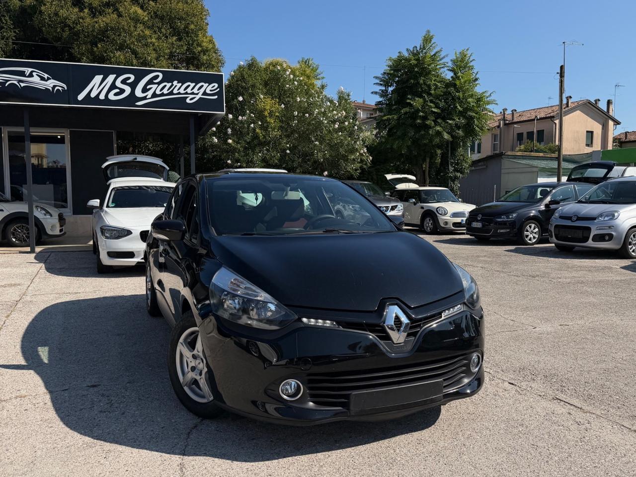 Renault Clio 1.2 75CV 5 porte