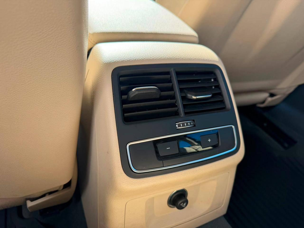 Audi A4 Avant 30 TDI/136 CV S tronic