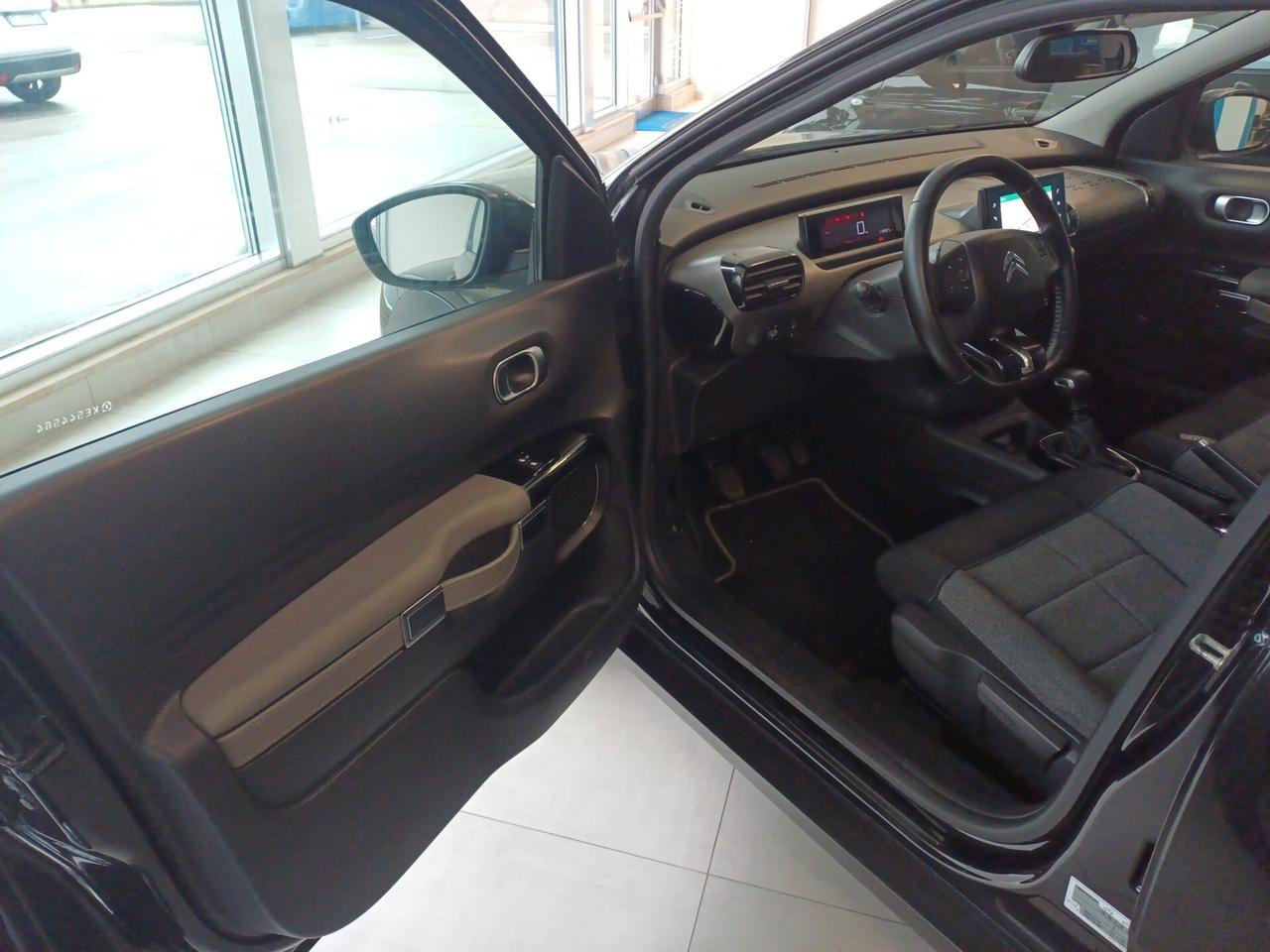 Citroen C4 Cactus BlueHDi 100 S&S Shine Pack