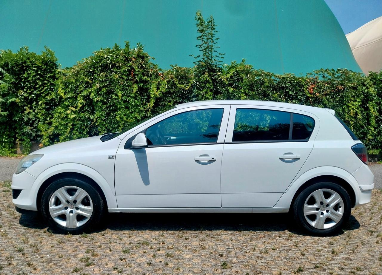 Opel Astra 1.4 GPL-TECH 5 porte Enjoy