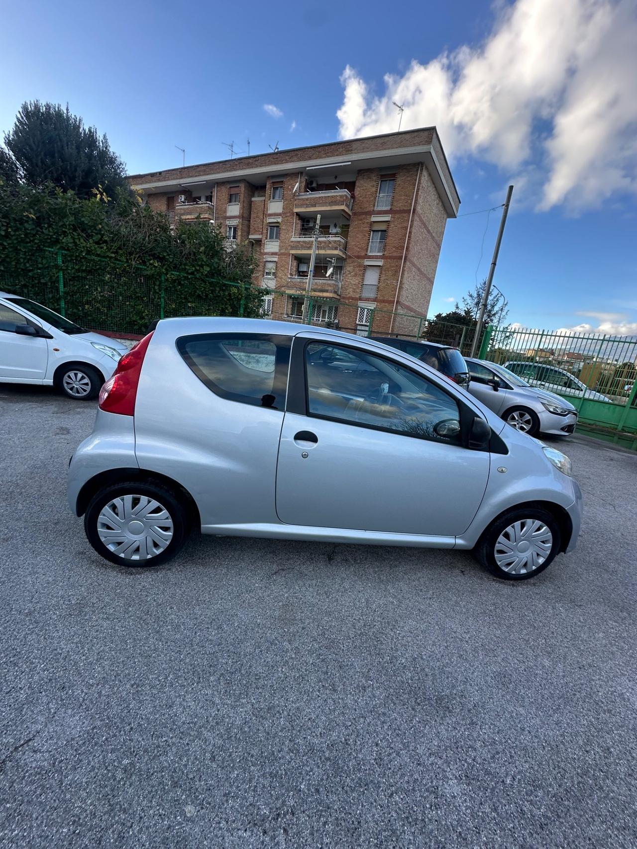 Peugeot 107 1.0 68CV 3p. Desir