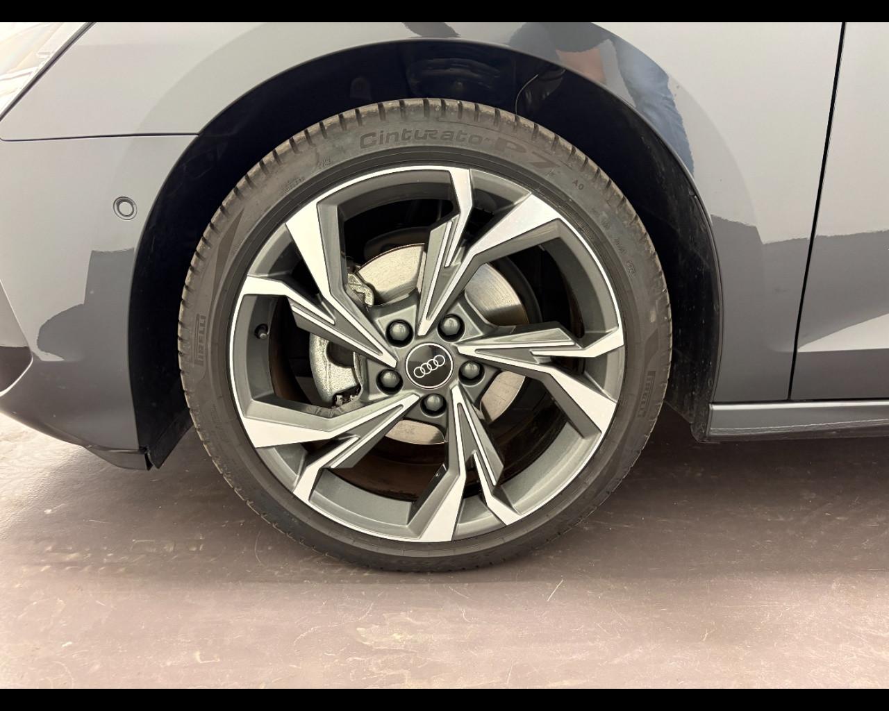 AUDI A3 SEDAN 35 TFSI MHEV S-TRONIC BUSINESS ADVANCED