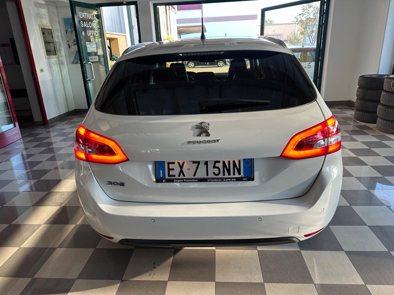 Peugeot 308 PureTech Turbo 130 S&S SW Allure