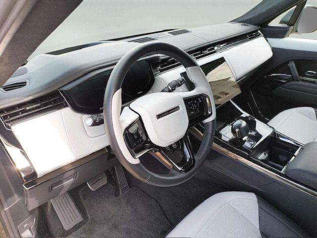 LAND ROVER Range Rover Sport 4.4 V8 635 CV SV Edition