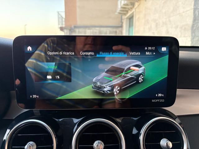 MERCEDES-BENZ GLC 300 de 4Matic Plug-in hybrid Sport.