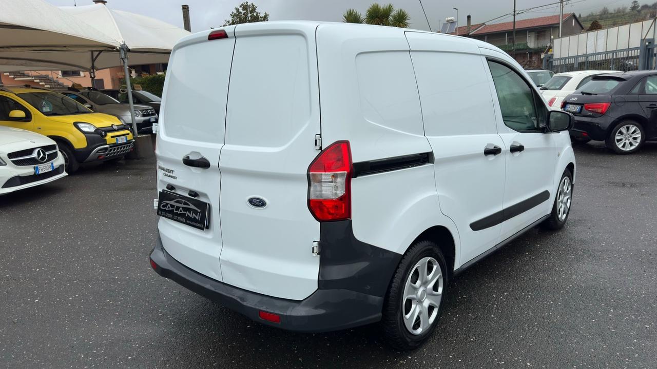 Ford Transit Courier 1.5 TDCi 75CV Van Trend