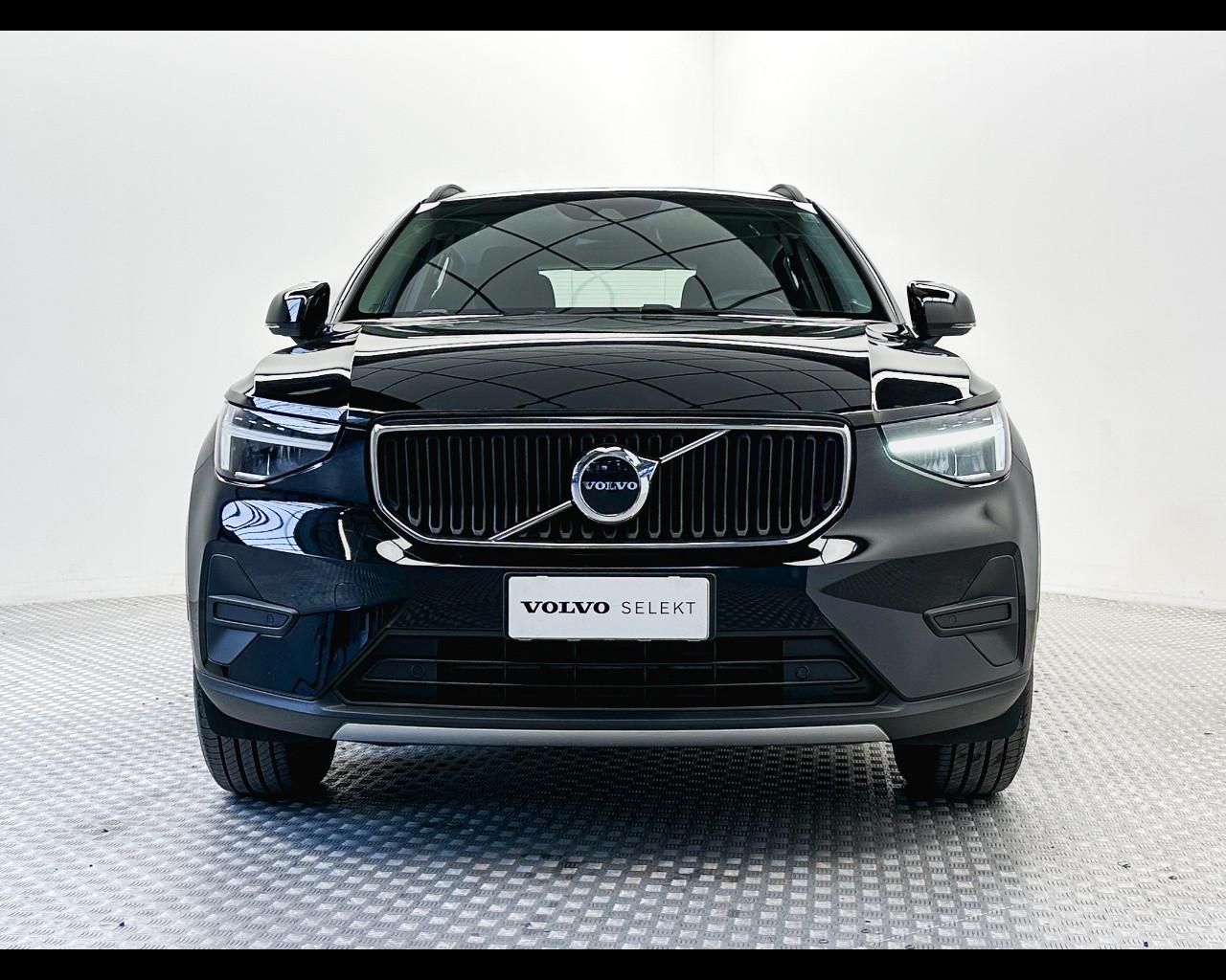VOLVO XC40 (2017-->) - XC40 T2 Essential
