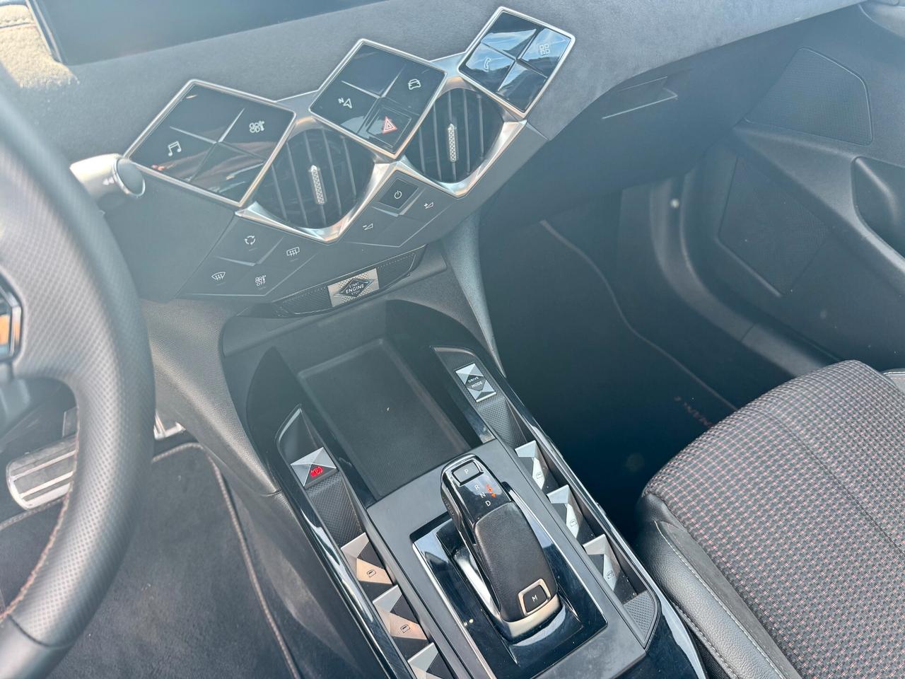 Ds DS3 3 Crossback BlueHDi 130 aut. Performance Line