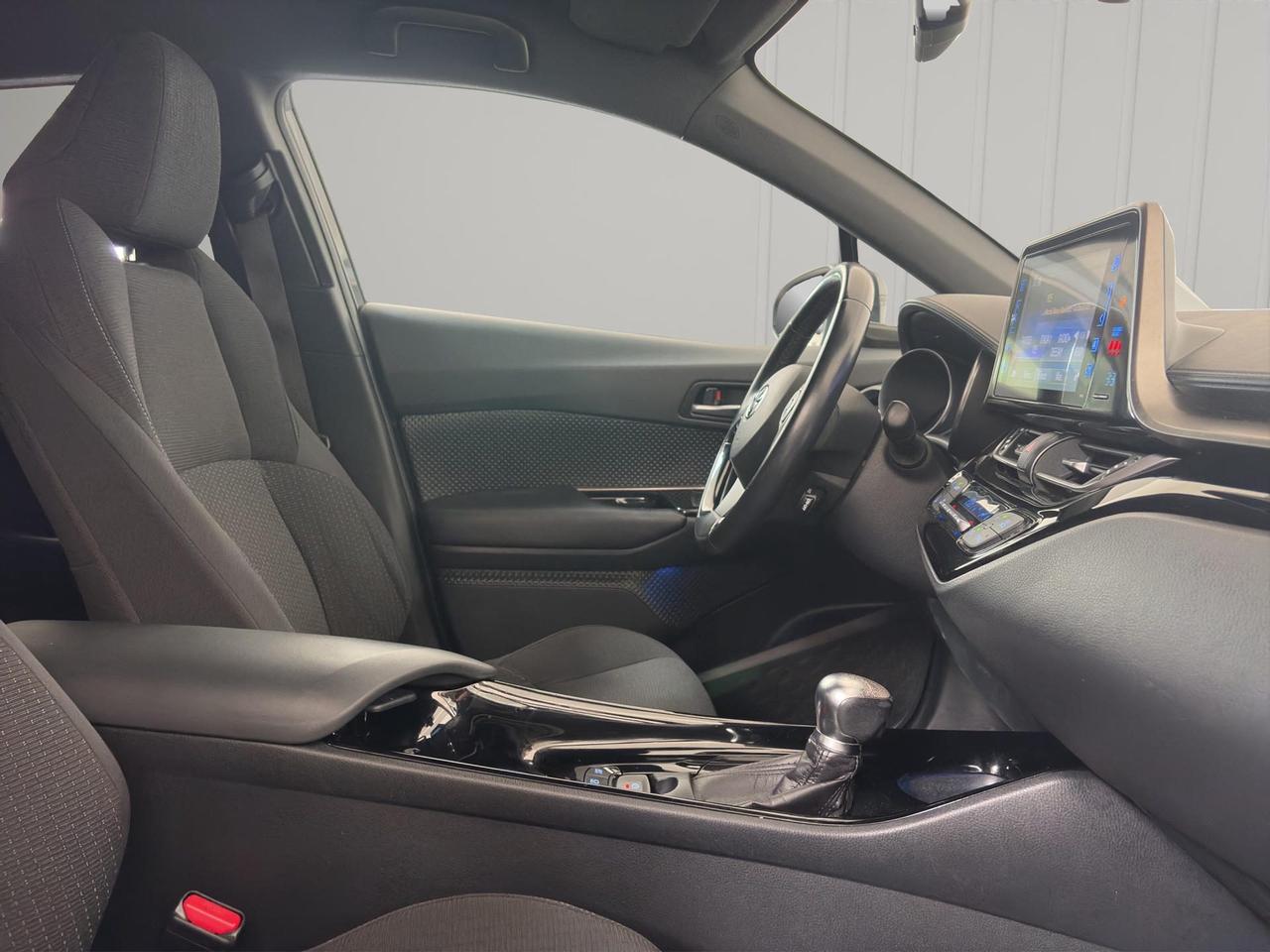 Toyota C-HR 1.8h Trend 2wd e-cvt