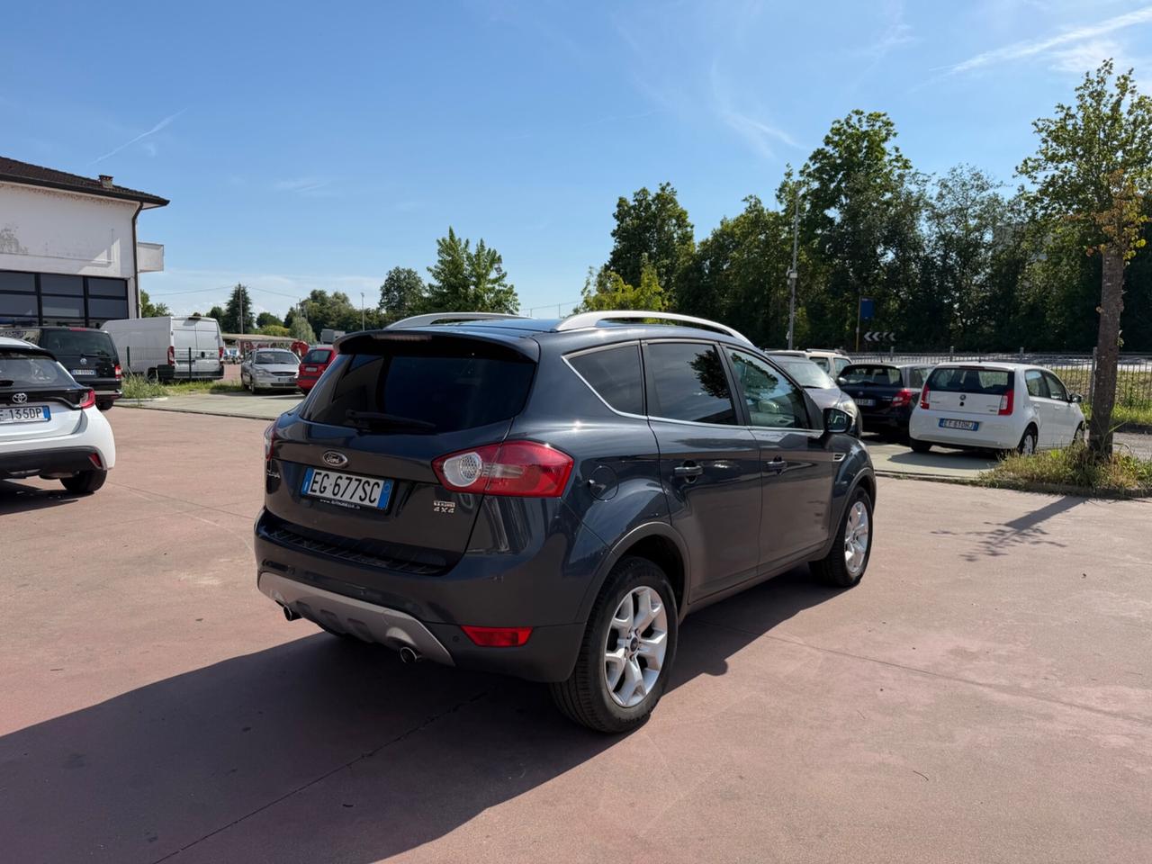 Ford Kuga Kuga+ 2.0 TDCi 140 CV 2WD DPF