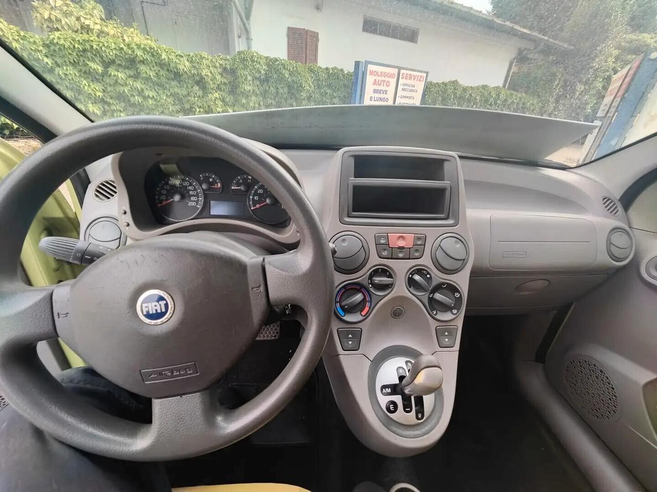 Fiat Panda 1.2 Dynamic dualogic automatic