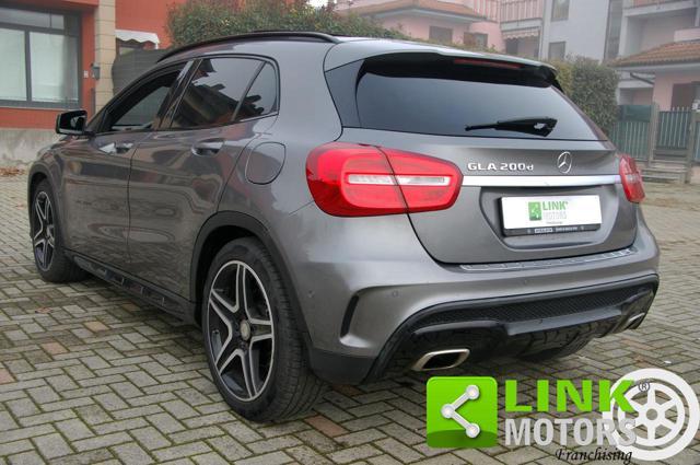 MERCEDES-BENZ GLA 200 d Automatic Sport 136CV Allestimento AMG - 2017