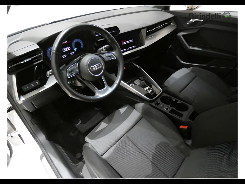 AUDI A3 4ª serie - A3 SPB 30 g-tron S tronic S line edition